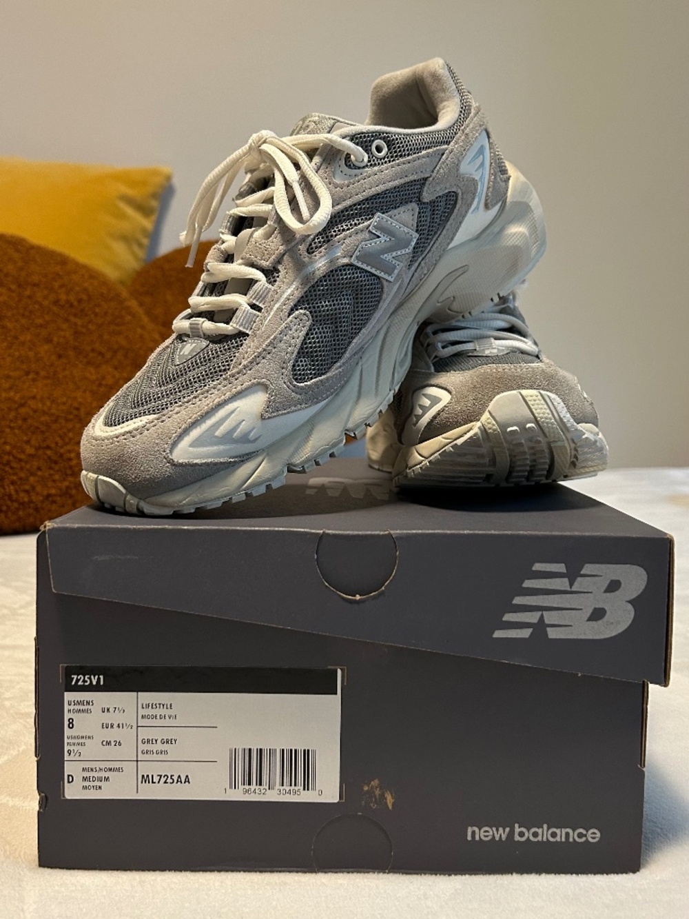 New Balance 725v1 - Unisex - US Men's 8 / Women's 7.5